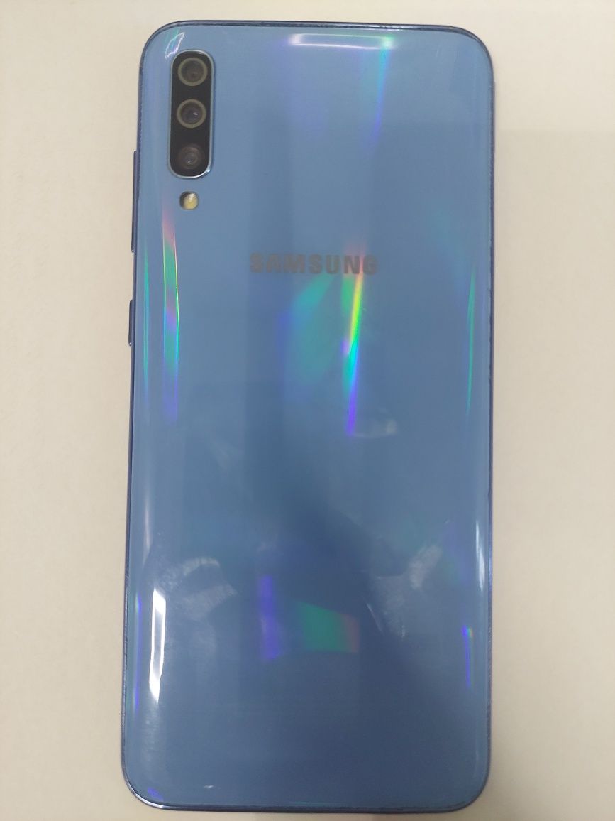 Samsung Galaxy A70 6/128 gb