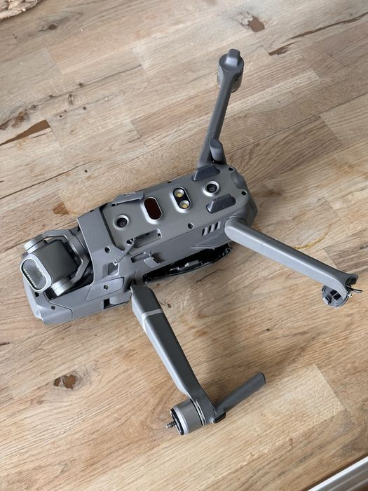 Uszkodzony dron dji mavic 2