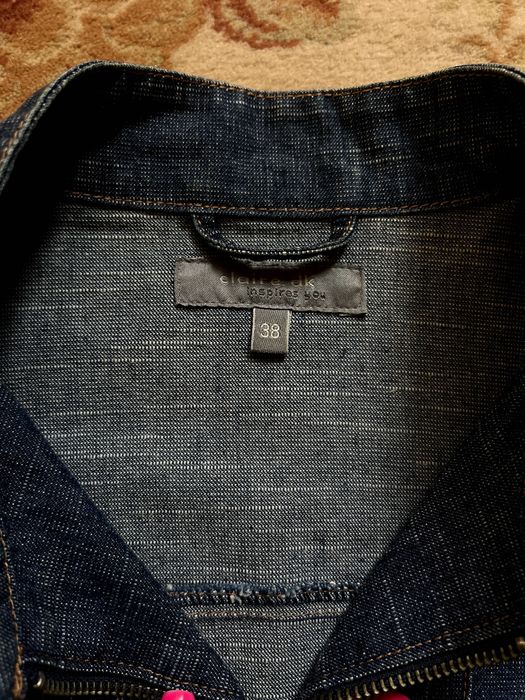 Жіноча джинсова куртка