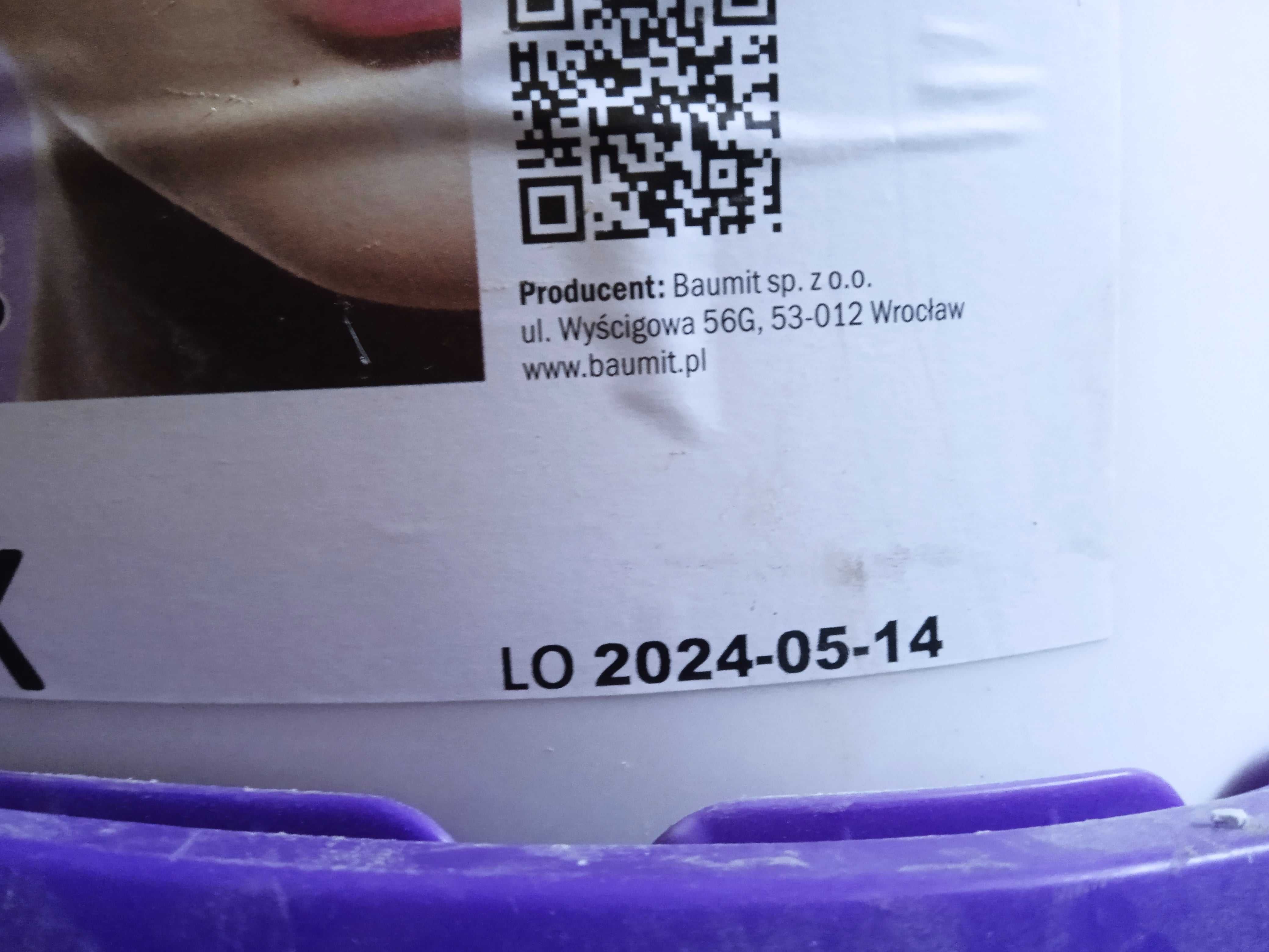 Tynk silikonowy Baumit w kolorze 0058 - odcień żółtego - 5 wiaderx25kg
