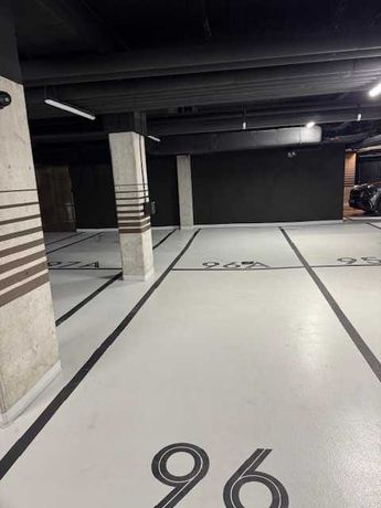 Dwa miejsca parkingowe Nadgórników Noho - możliwość ładowania pojazdu