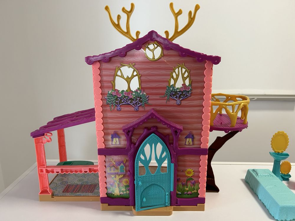 Enchantimals DUZY domek jelonkow