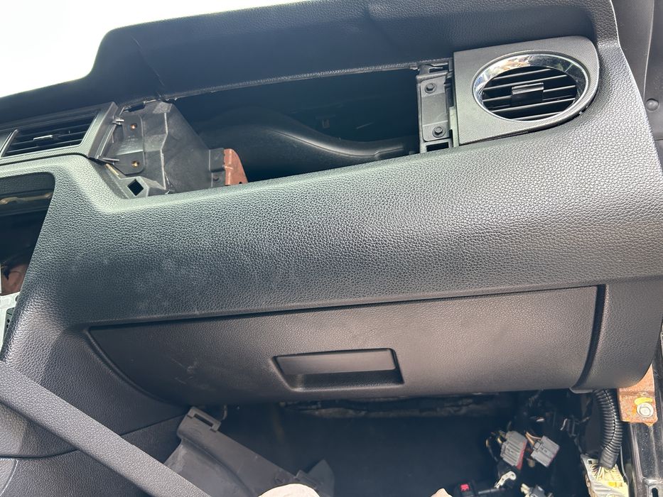 Ford mustang V 10-14 deska rozdzielcza konsola kokpit