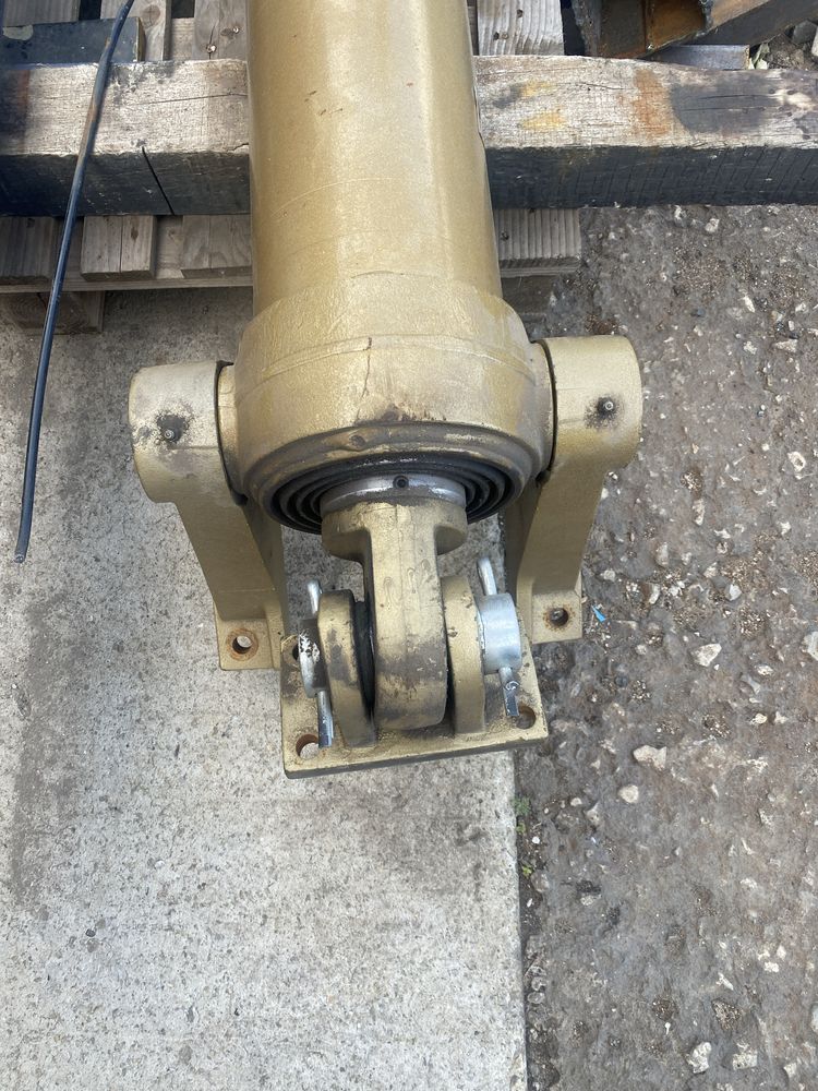 Гідроциліндр підйому кузова Hidromas GHS 155-4-6040-L152 A