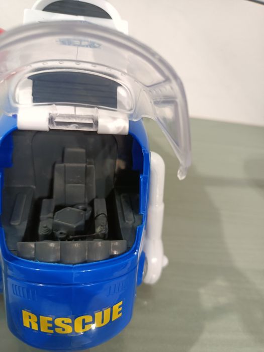 Helikopter ze światłem i dźwiękiem niebieski Dickie toys