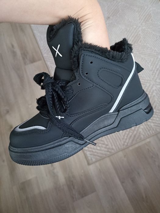 Жіноче Зимове взуття