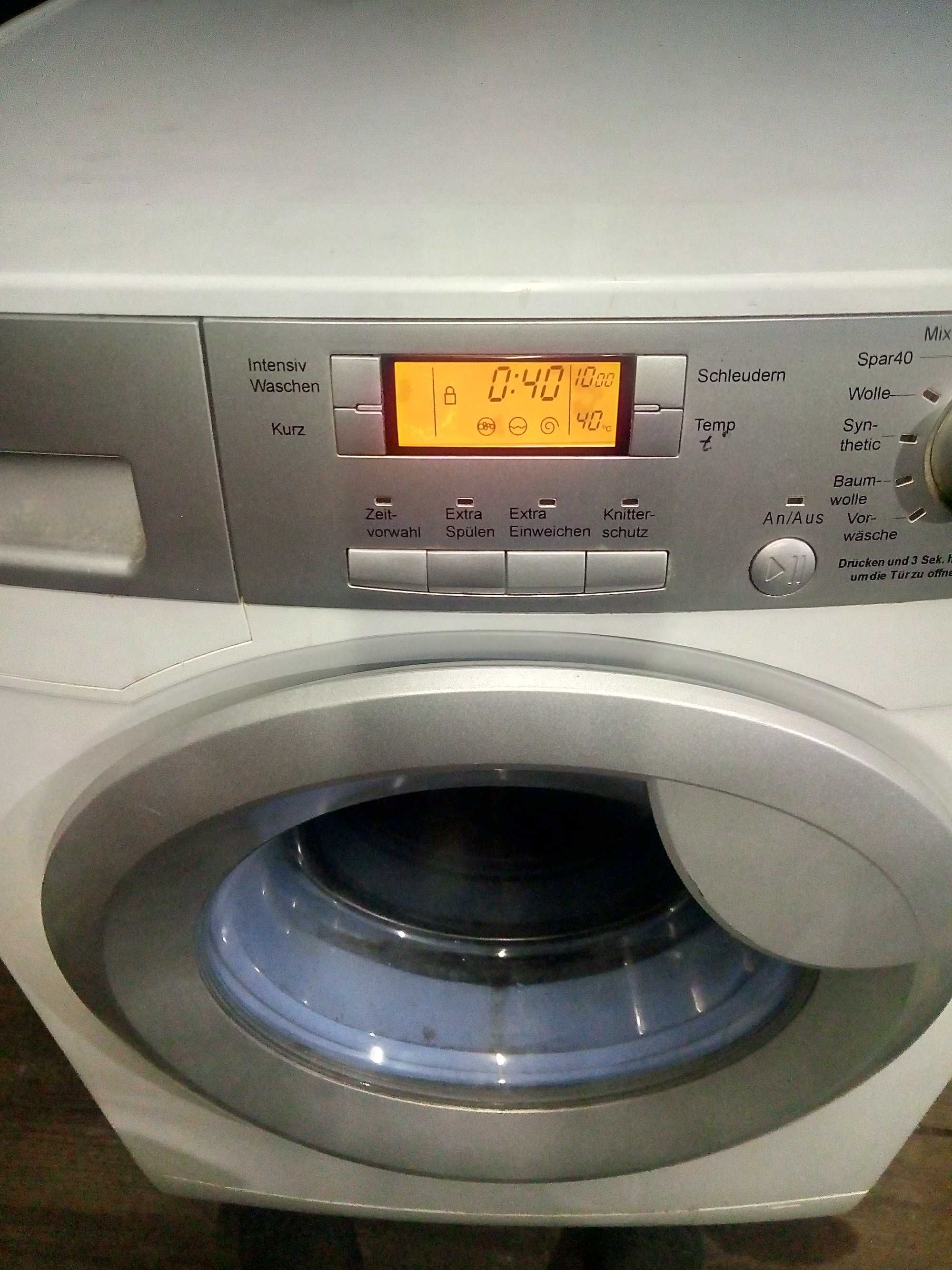 Продам пральну машину під бак з водою.Для села. звантаження 8 кг
