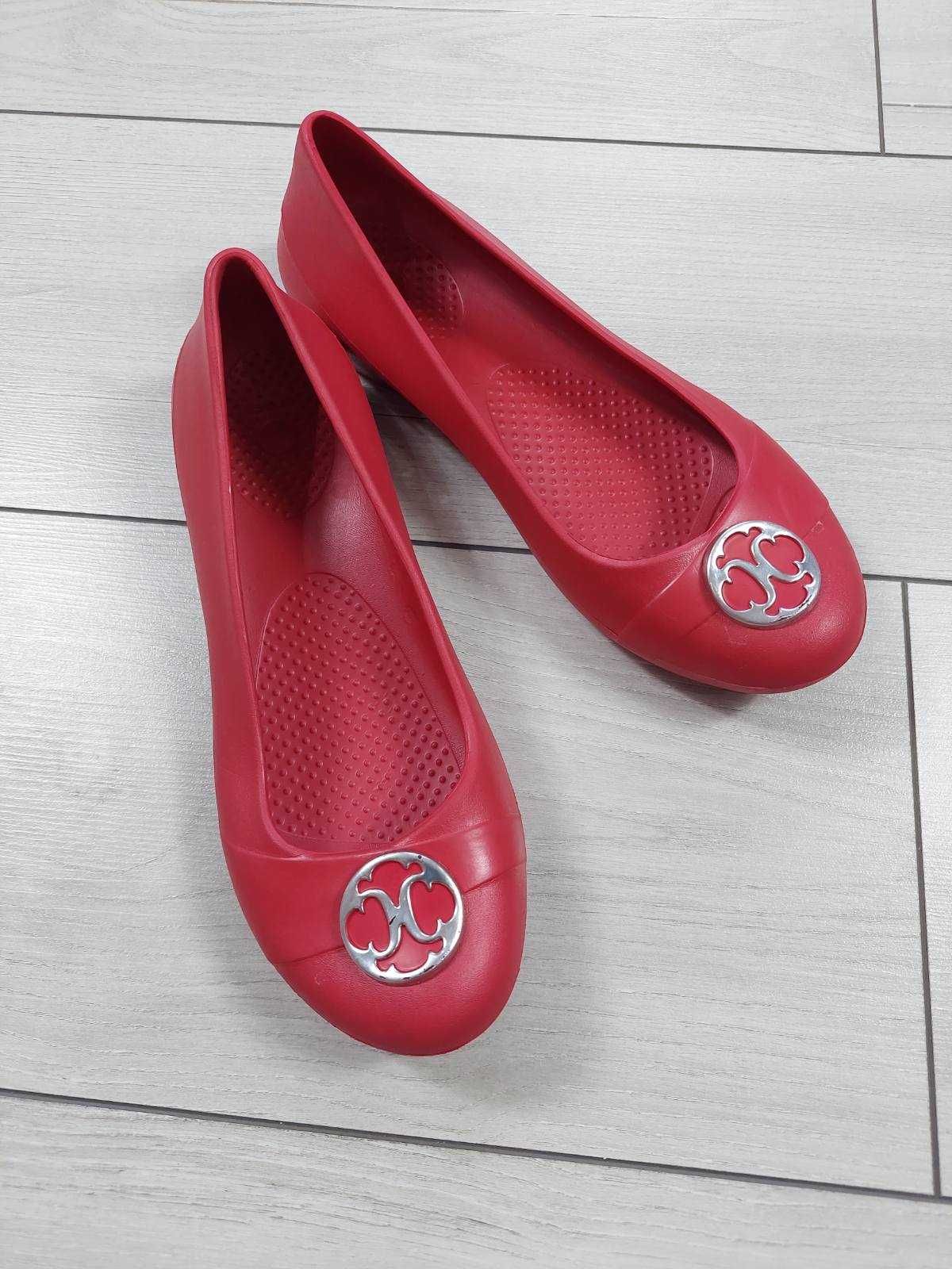 Балетки Crocs розмір 7w,37