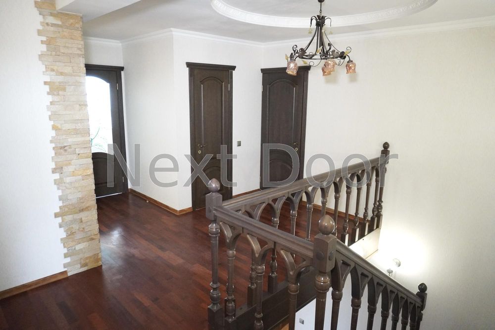 БЕЗ КОМІСІЇ! Продається 2-рівнева квартира 15хв від м.Харківська