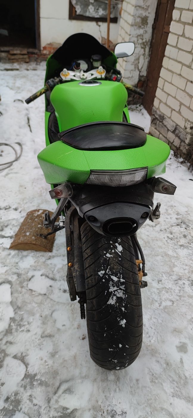 Продам Kawasaki zx6r zx636r запчастини