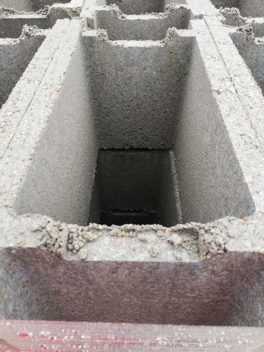 Pustak szalunkowy betonowy  50/24/24