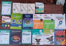 Zestaw książek przygotowujących do testu ośmioklasisty