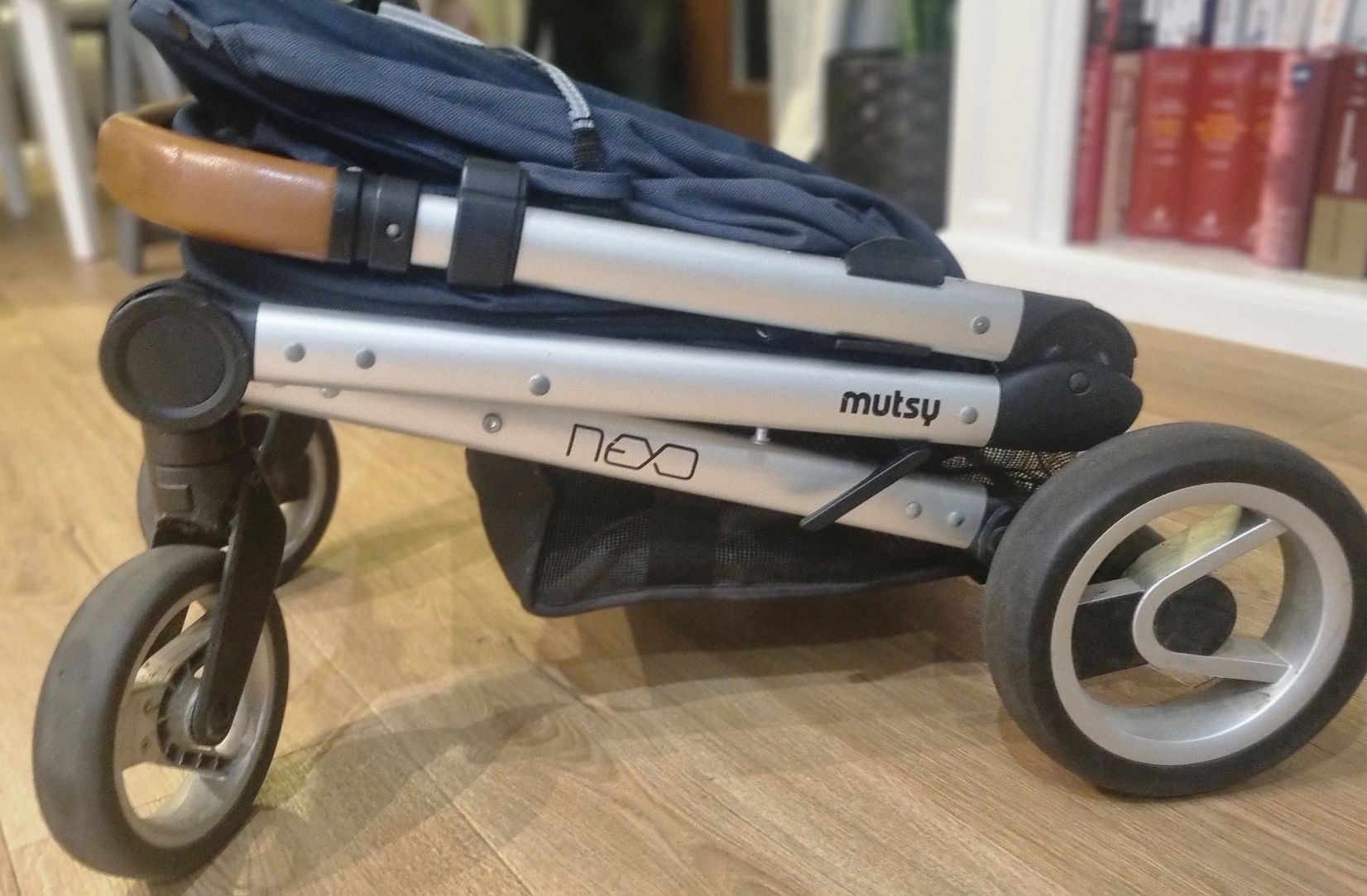 wózek Mutsy nexo spacerówka granatowa