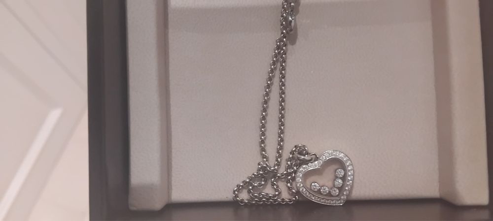 Pendente chopard ouro brqnco e diamantes