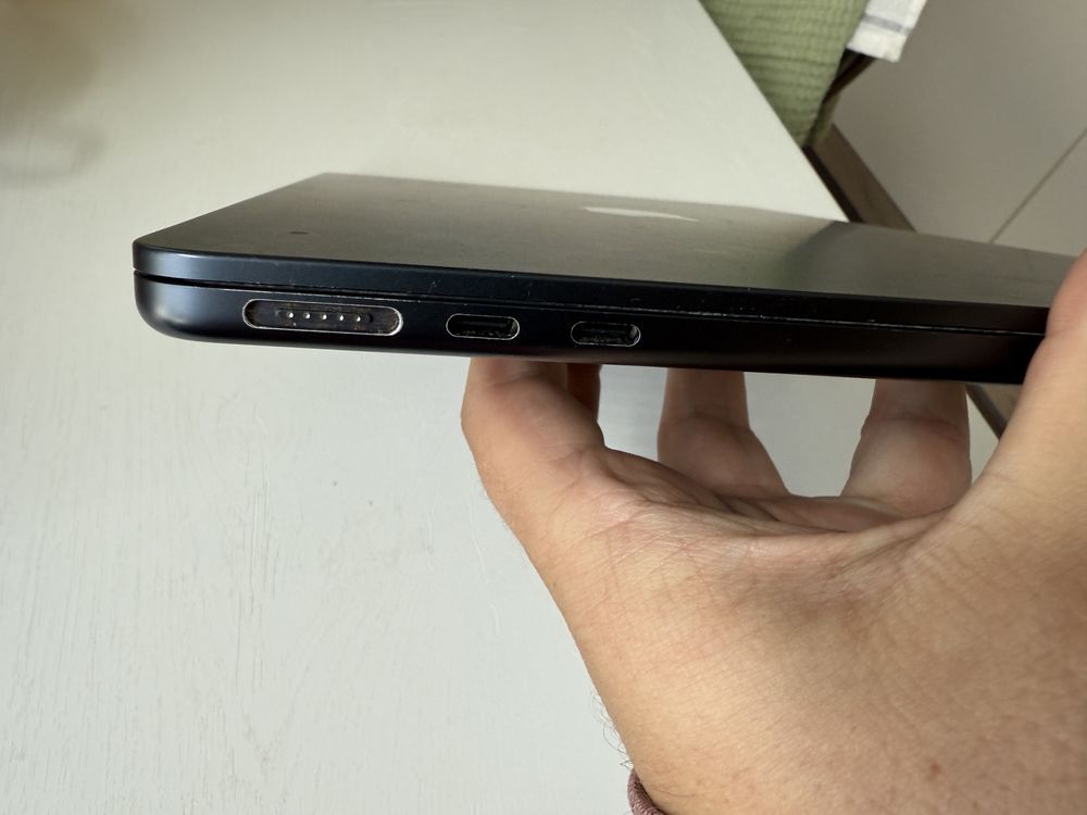 Macbook air m2 8/256