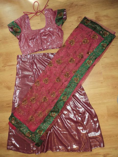 Национальный женский индийский костюм сари чоли юбка 36 S 44