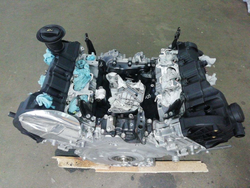 Двигатель мотор ДВС Porsche Macan CTBA 3.0 дизель Cayenne