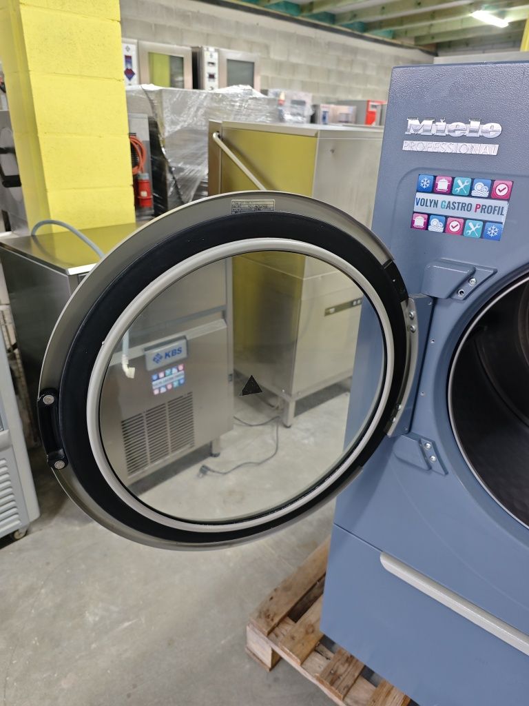 Сушильна машина професійна 13/16 кг Miele PT 7331 EL