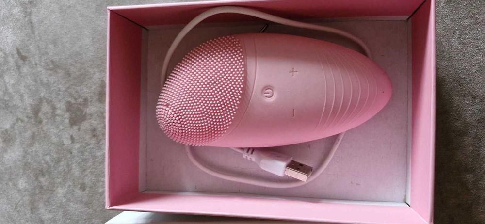 Ультразвукова умивалка-щітка масажер для обличчя