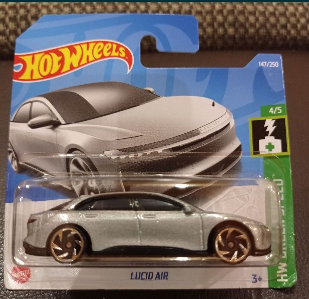 Hot Wheels Lucid Air auto samochód resorak zabawka dla dzieci