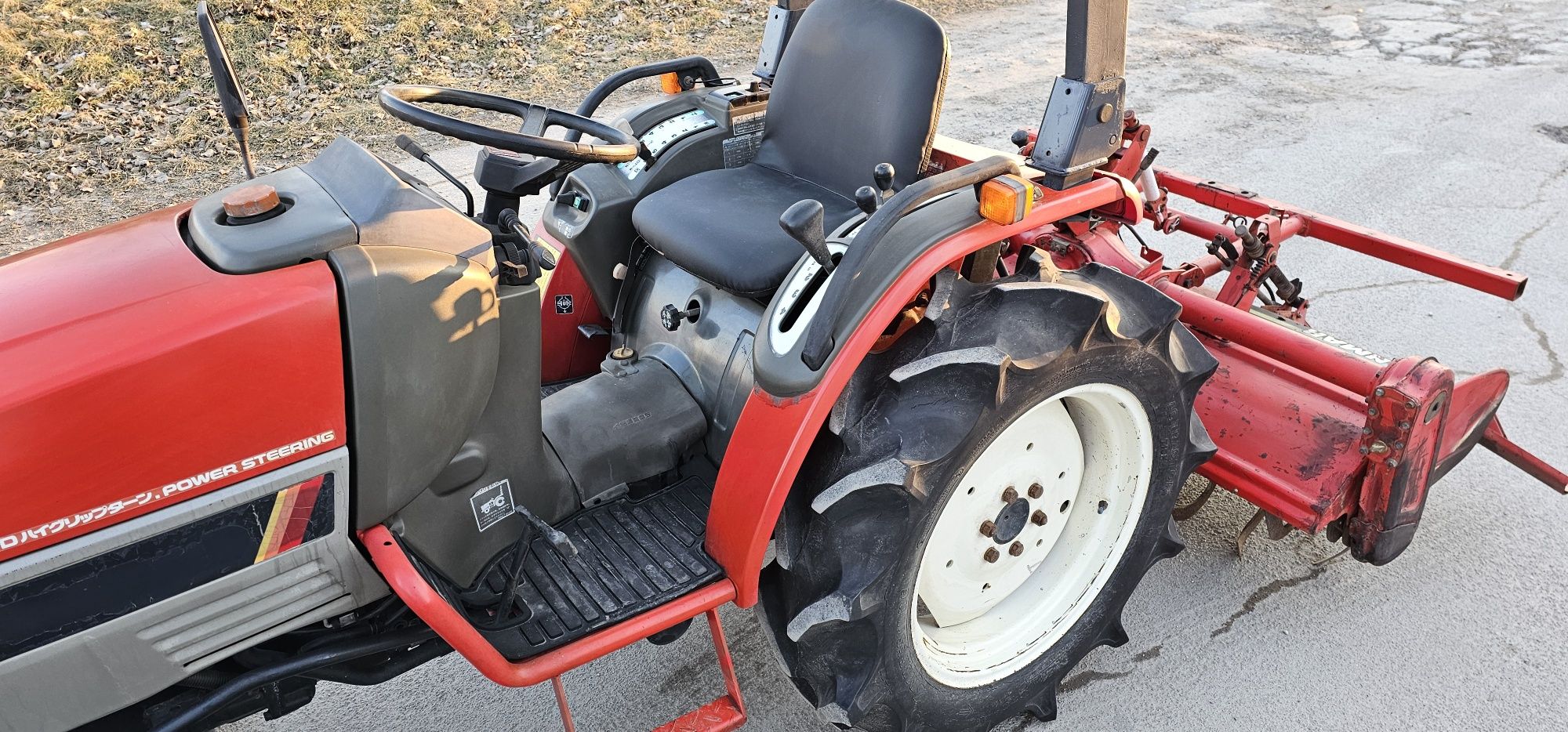 Японський Мінітрактор Трактор  Yanmar F 230