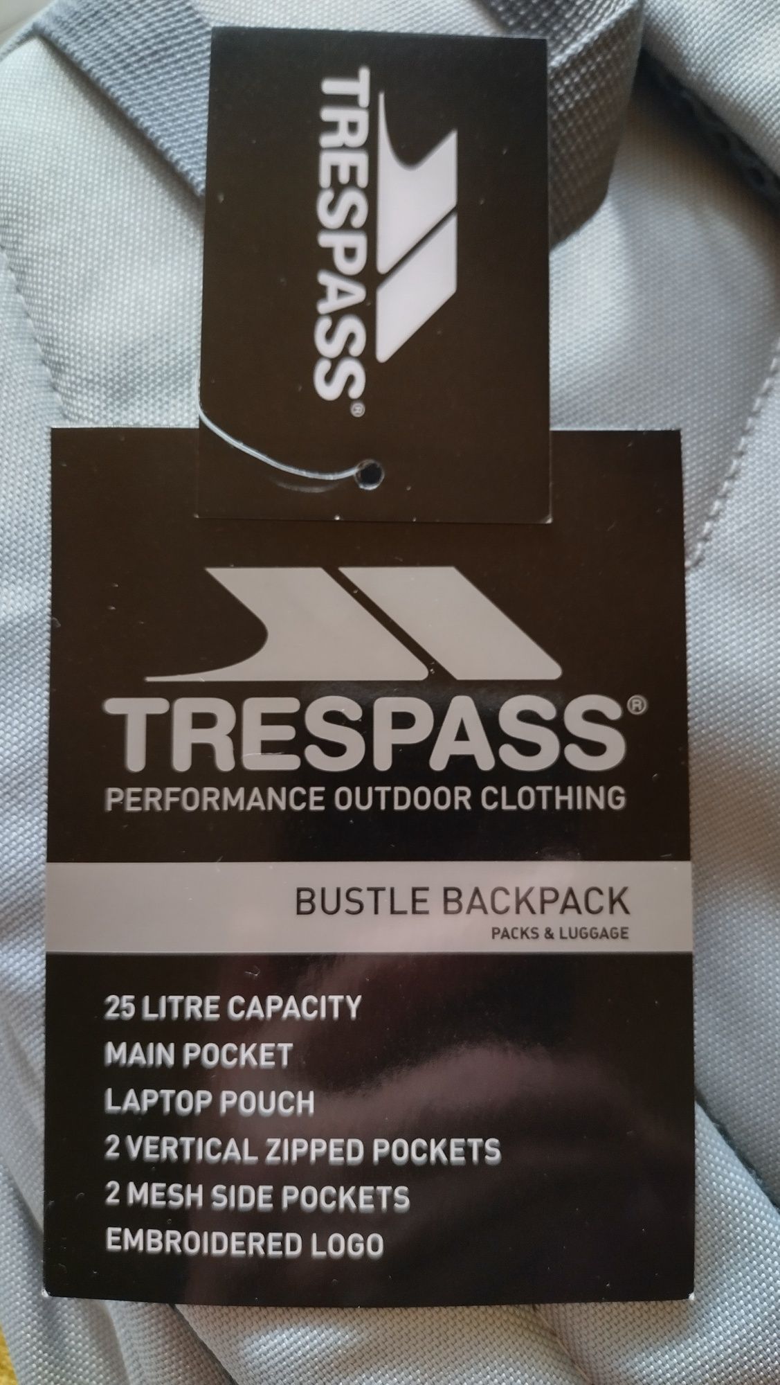 Продам новый рюкзак  Trespass  Bustle 25 светло серого цвета.