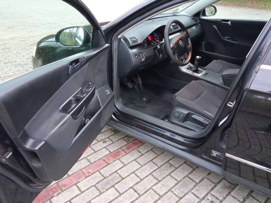 Passat B6 1.9 TDI Z Niemiec 266tys.km Klimatron hak kombi 2007r