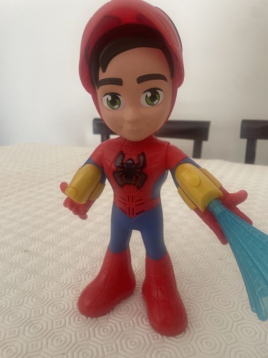 Brinquedo spidey e os seus amigos como novo