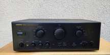 Wzmacniacz Onkyo A 8850 z oryginalnym pilotem