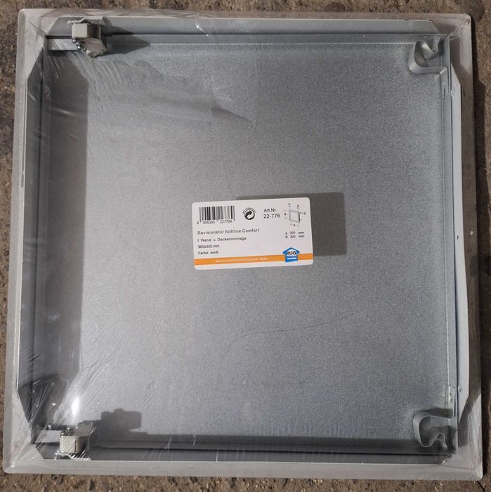 Drzwiczki rewizyjne metalowe lakierowane 30×30 Klik-klak