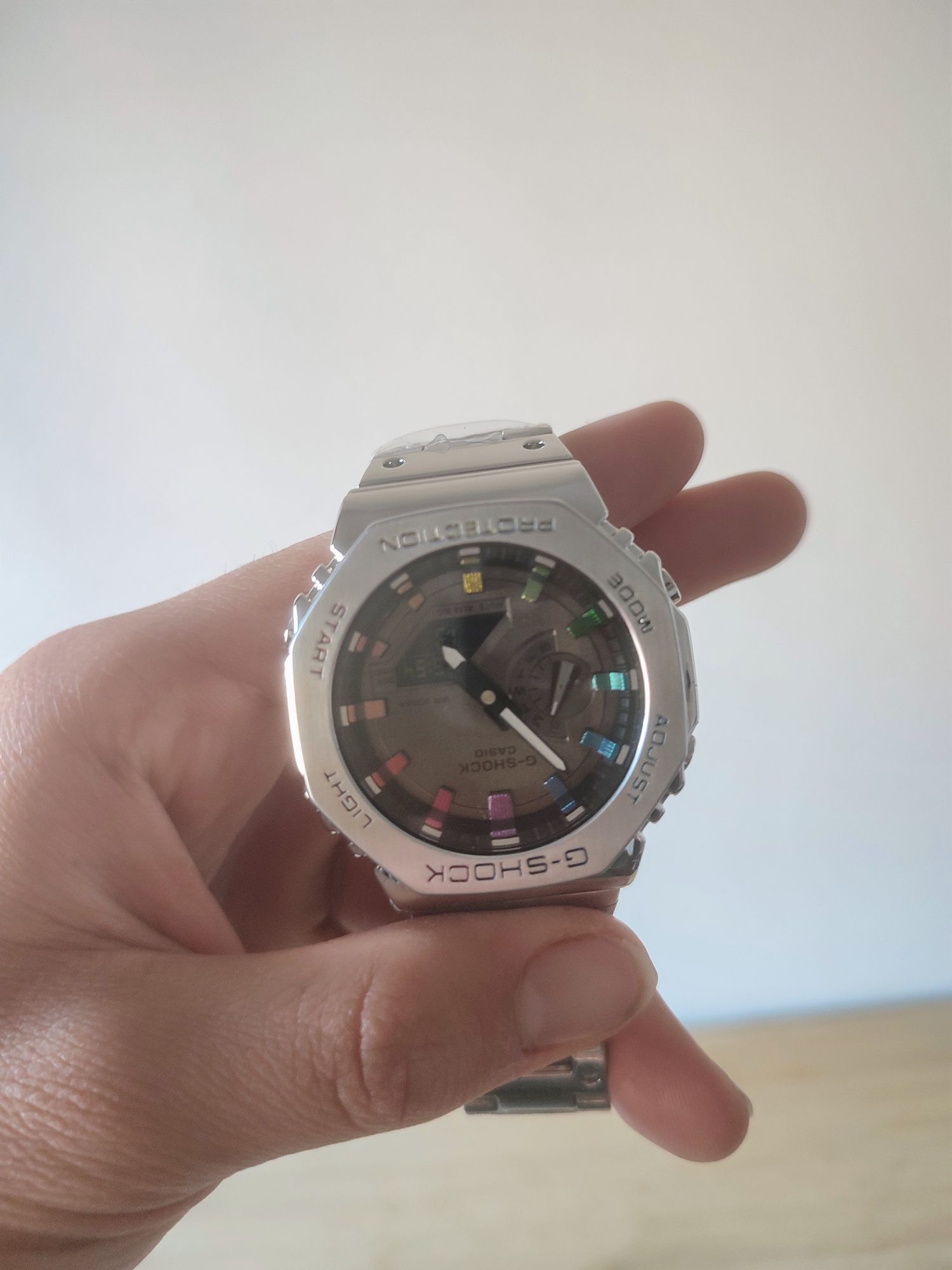 Casio G-Shock "Casioak" Bracelete prateada marcadores multicolor