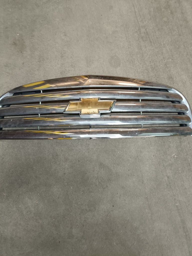 Chevrolet HHR grill