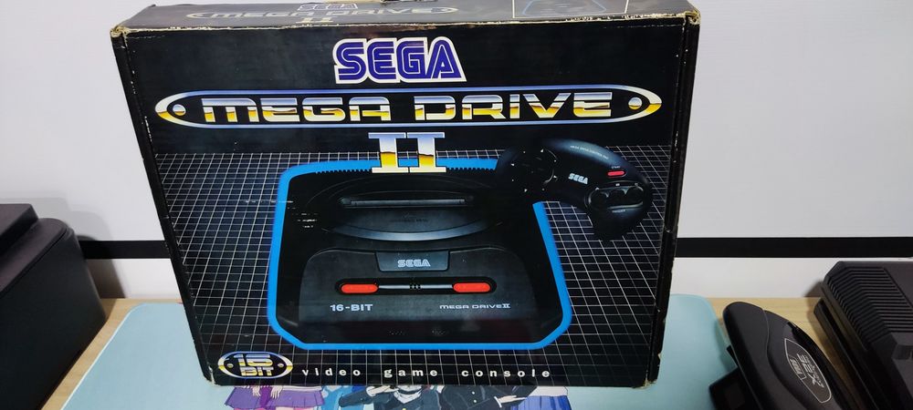 Megadrive 2 en caixa completa com Sonic
