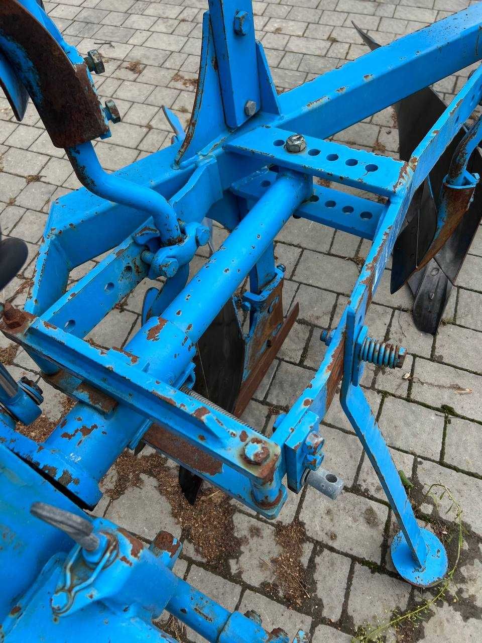 Плуг оборотний Lemken Opal 90 2+1    Kuhn