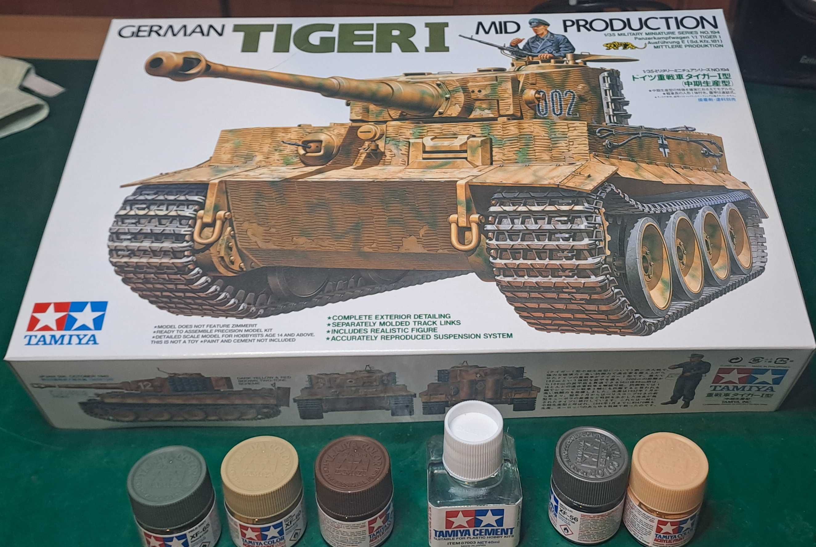 Tamiya Tiger I Mid Production i  zestaw  farb, pędzli i i kleju