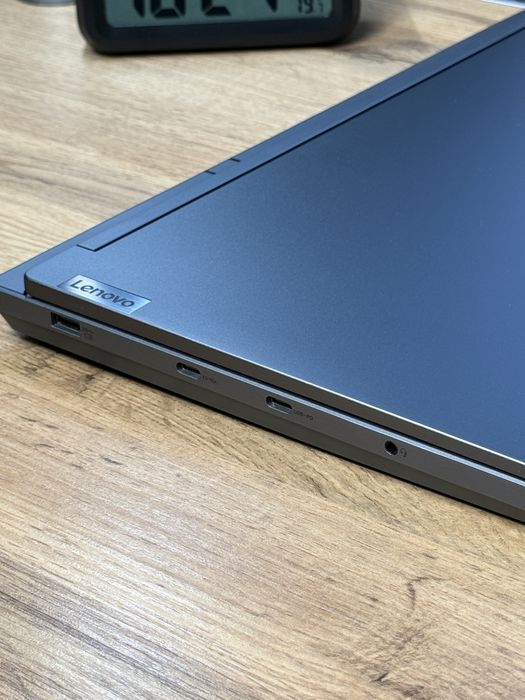 Ноутбук ігровий Lenovo Legion 5 16IRX9 Luna Grey