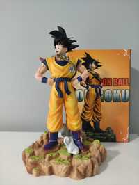Figura Goku (Dragon Ball) com base 32cm (com Caixa)