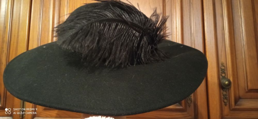 шляпки разные женские