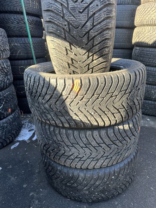 265/50/19 Nokian Hakkapeliitta 8