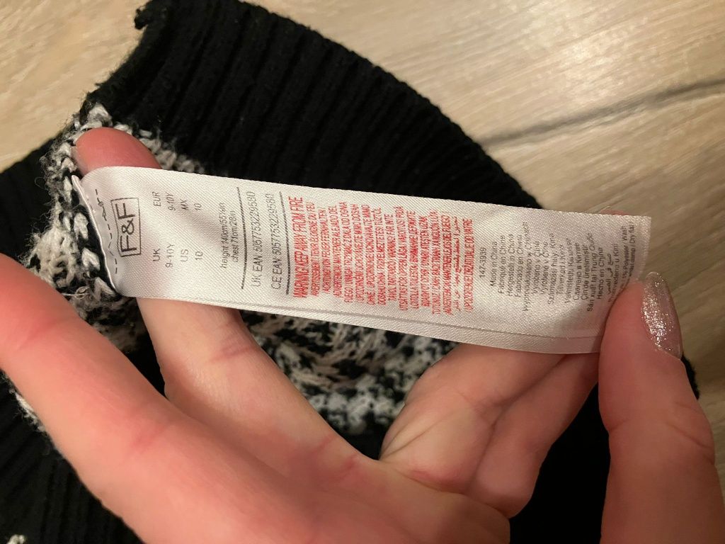 Piękny sweterek jumper świąteczny F&F 140