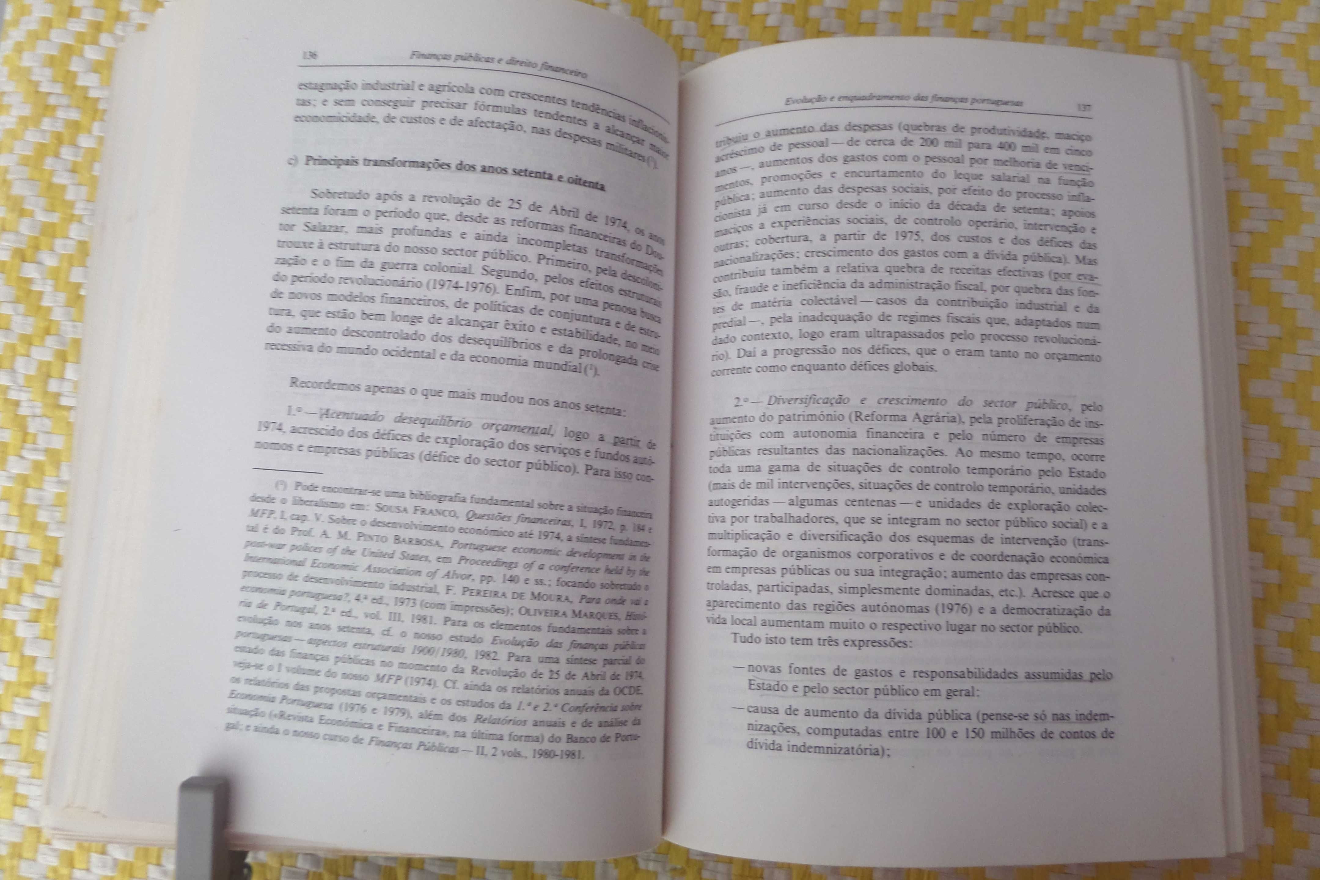 Finanças Públicas e Direito Financeiro – 
António L. de SOUSA FRANCO