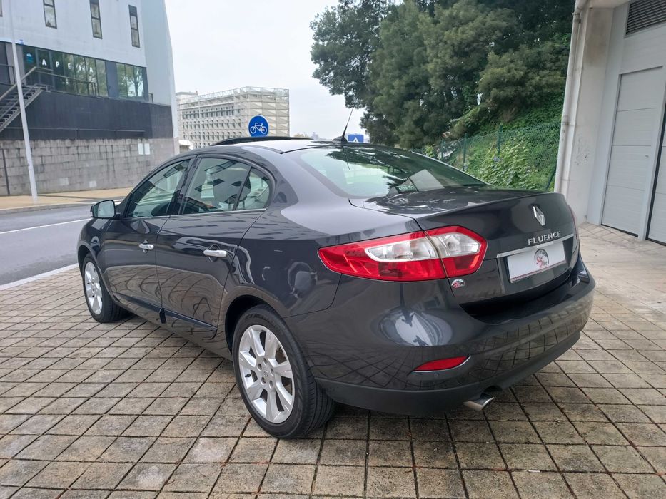 RENAULT FLUENCE 1.5 DCI 110cv com 140 mil qlm