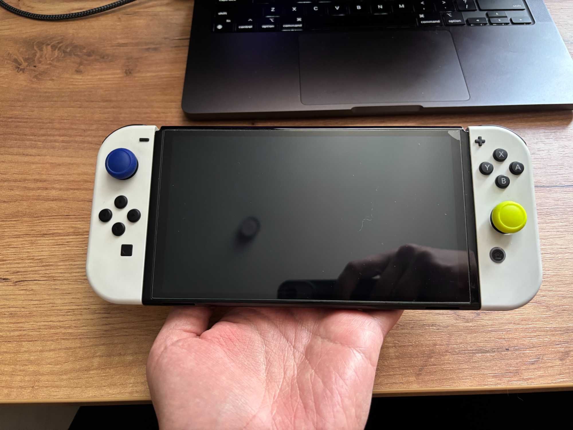 Nintendo Switch OLED | Геймпад, чохол, акаунт