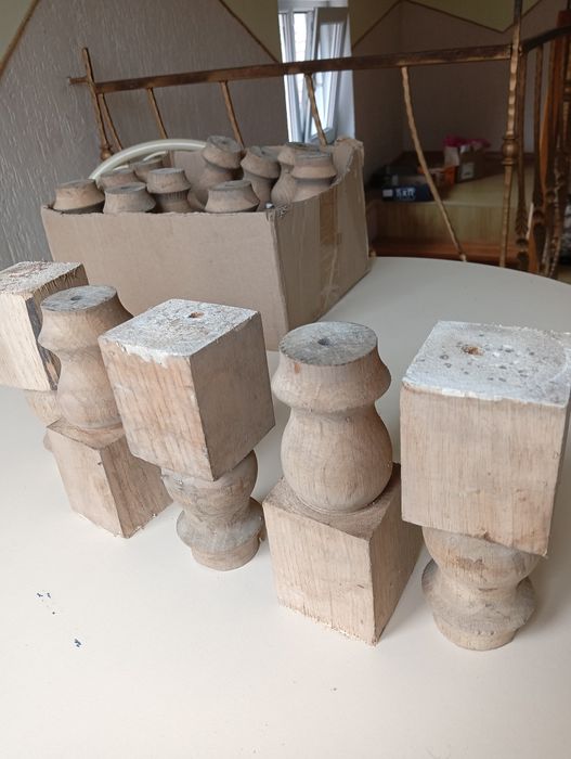 Продам красиві точені дубові ніжки які можна використати бути де