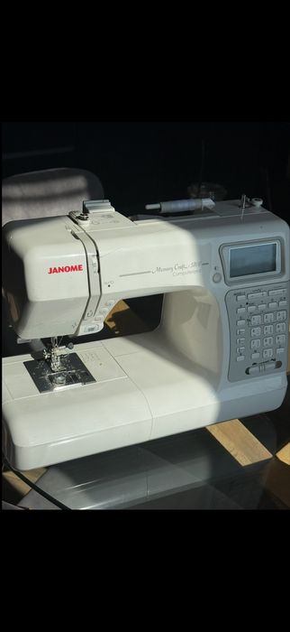 Швейная машинка Janome
