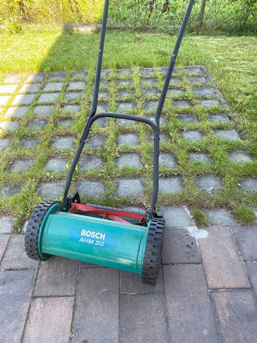 Kosiarka bosch ahm 30