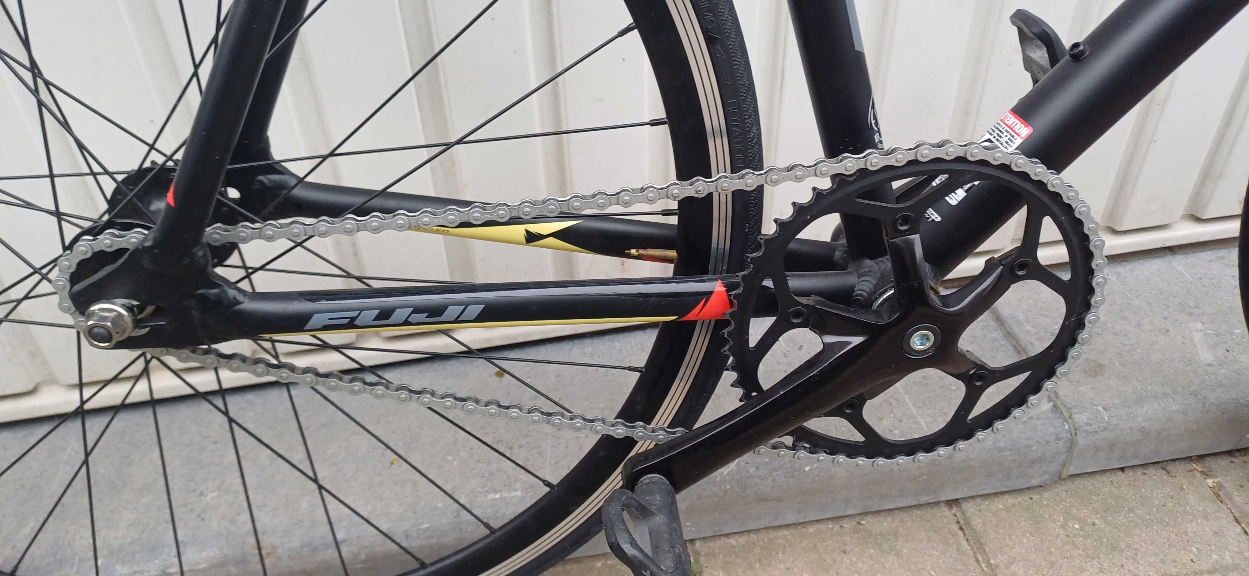 Rower ostre koło Fuji Track 2.1 rama 56 koła 28"