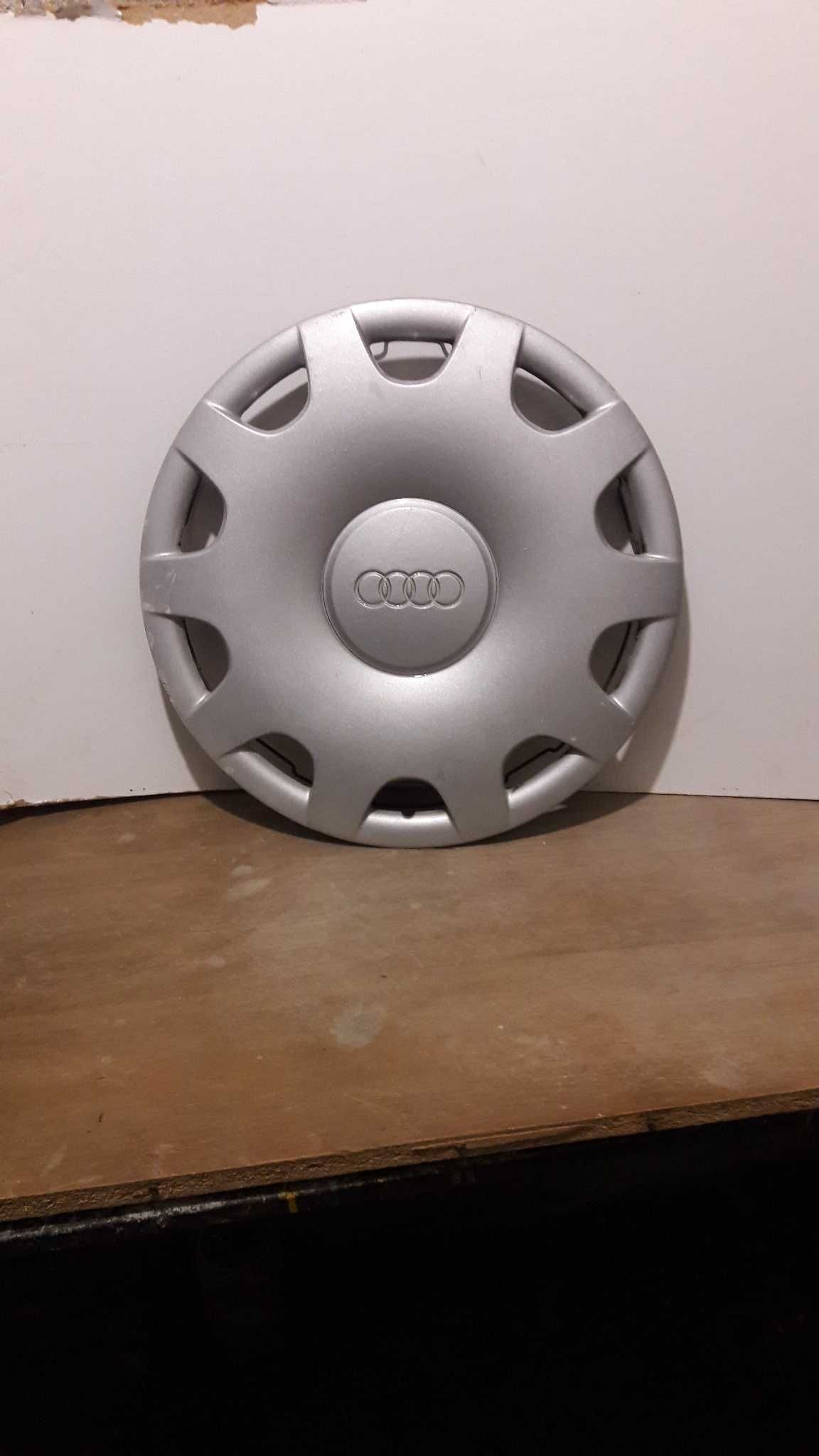 Ковпак r16 audi 4A0601147A оригінал