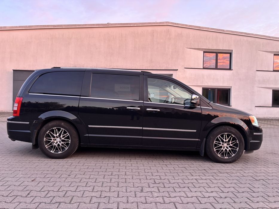 Chrysler Grand Voyager 2.8 CRDI 163km 2008r 7 osób Hak LIMITED