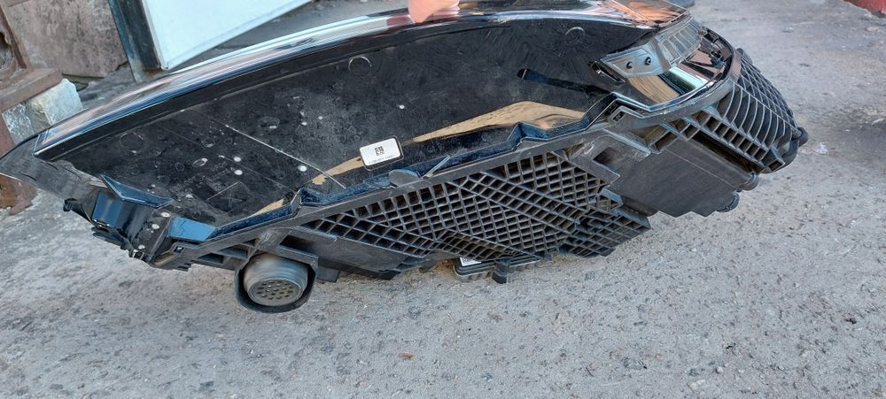 Audi Q7 фара левая сша USA Америка Matrix LED рестайлинг 4m ауди ку7